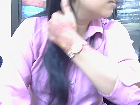 Snapshot of fairy_queen07 chatting on November 17, 2025, 12:31 pm fairy queen07 online show from November 17, 2025, 12:31 pm