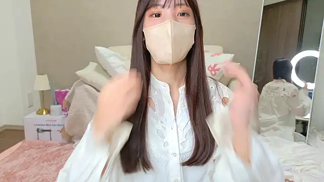 Snapshot of riri__nyan_o0 chatting on May 13, 2026, 5:14 am riri nyan o0 online show from May 13, 2026, 5:14 am
