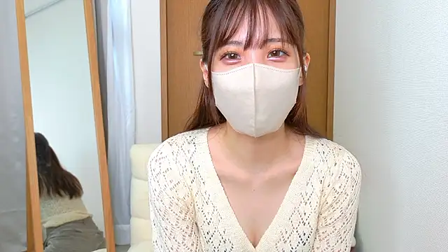 Snapshot of riri__nyan_o0 chatting on November 10, 2025, 5:01 am riri nyan o0 online show from November 10, 2025, 5:01 am