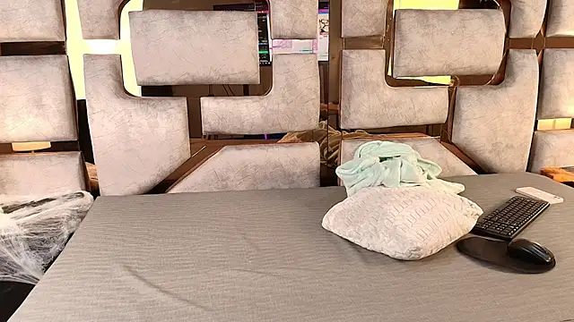 Snapshot of Candy_Velvet chatting on October 15, 2025, 10:12 am Candy Velvet online show from October 15, 2025, 10:12 am