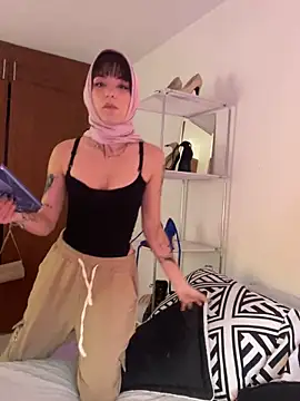 AriaBlush 18 online show from September 27, 2025, 10:38 pm