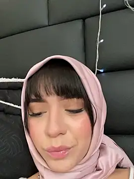 AriaBlush 18 online show from October 13, 2025, 8:10 pm