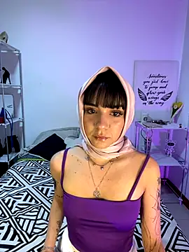 AriaBlush 18 online show from September 14, 2025, 9:37 pm