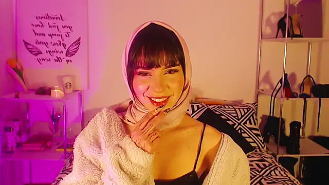 AriaBlush 18 online show from September 23, 2025, 1:23 am