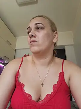 Snapshot of PalomaDesireee chatting on July 9, 2026, 7:42 am PalomaDesireee online show from July 9, 2026, 7:42 am