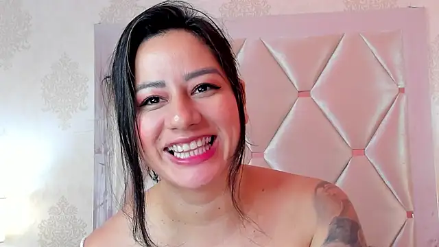 Snapshot of SeleneCarter chatting on December 5, 2025, 8:17 pm SeleneCarter online show from December 5, 2025, 8:17 pm