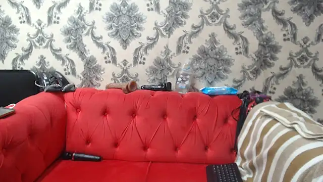 Snapshot of SweetPortableAmber chatting on May 3, 2026, 7:06 pm SweetPortableAmber online show from May 3, 2026, 7:06 pm