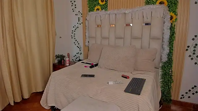 Jade Nmm online show from November 15, 2025, 1:04 pm