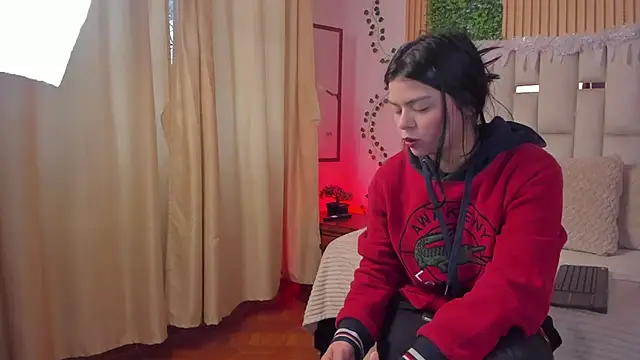 Jade Nmm online show from December 15, 2025, 1:39 pm