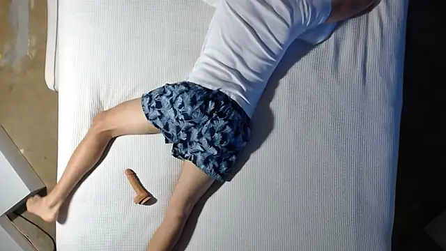 Snapshot of Just2Try chatting on November 22, 2025, 4:39 pm Just2Try online show from November 22, 2025, 4:39 pm