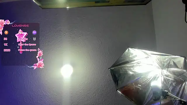 Snapshot of Hanna_wish chatting on November 4, 2025, 2:21 pm Hanna wish online show from November 4, 2025, 2:21 pm