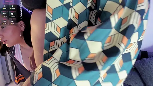 camilahysarah online show from November 15, 2025, 7:40 pm