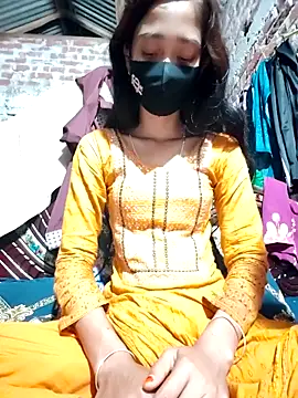 maya-Couple19 online show from September 9, 2025, 6:50 pm