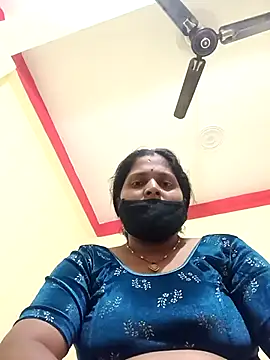 Snapshot of Divya_Lovely chatting on October 28, 2025, 11:20 am Divya Lovely online show from October 28, 2025, 11:20 am