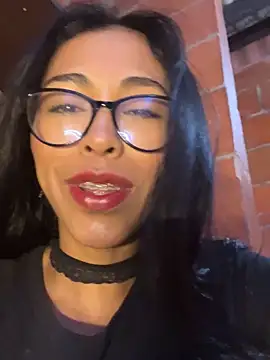 Emma  cumlovee online show from June 8, 2026, 12:38 pm