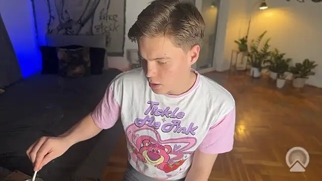 Snapshot of RusBradPitt chatting on February 10, 2026, 3:33 pm RusBradPitt online show from February 10, 2026, 3:33 pm