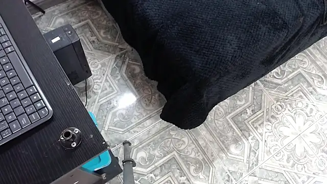 poison doll2 online show from February 10, 2026, 1:54 pm