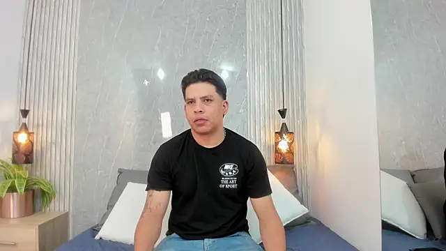 Snapshot of Dominic_Taylor_ chatting on October 22, 2025, 3:17 am Dominic Taylor online show from October 22, 2025, 3:17 am