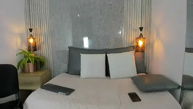 Snapshot of Dominic_Taylor_ chatting on October 24, 2025, 3:27 am Dominic Taylor online show from October 24, 2025, 3:27 am