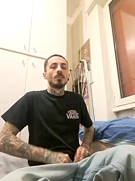 Robe420 online show from December 19, 2025, 11:51 pm