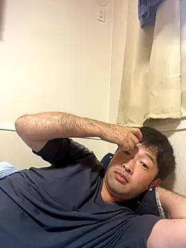 Snapshot of shin0689 chatting on October 18, 2025, 9:28 pm shin0689 online show from October 18, 2025, 9:28 pm