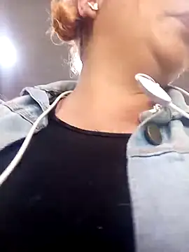 Snapshot of Mariana-94 chatting on December 1, 2025, 1:01 pm Mariana-94 online show from December 1, 2025, 1:01 pm