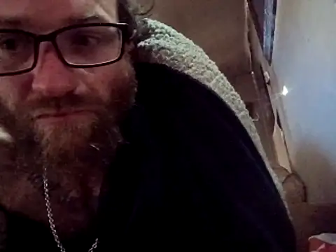 Snapshot of bearded_cross chatting on February 14, 2026, 3:45 pm bearded cross online show from February 14, 2026, 3:45 pm