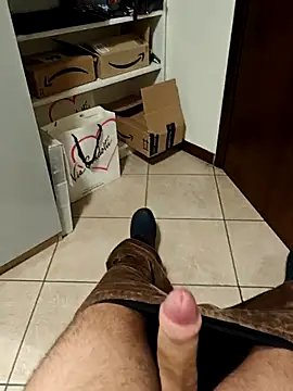 Snapshot of LucifertheGenius chatting on November 20, 2025, 5:13 pm LucifertheGenius online show from November 20, 2025, 5:13 pm