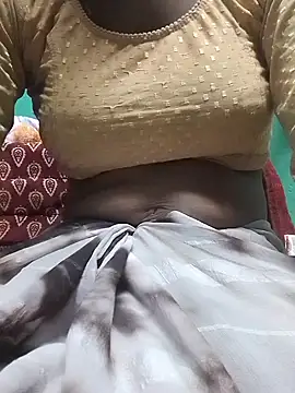 Snapshot of Hut_rotu_cute chatting on October 6, 2025, 11:38 pm Hut rotu cute online show from October 6, 2025, 11:38 pm