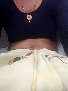 Snapshot of Hut_rotu_cute chatting on February 10, 2026, 10:25 am Hut rotu cute online show from February 10, 2026, 10:25 am