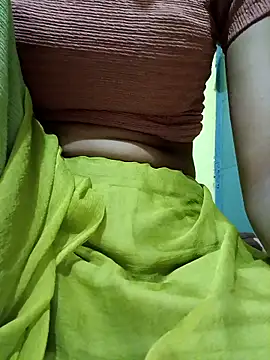 Snapshot of Hut_rotu_cute chatting on September 17, 2025, 11:18 pm Hut rotu cute online show from September 17, 2025, 11:18 pm