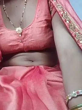 Snapshot of Hut_rotu_cute chatting on February 12, 2026, 4:40 pm Hut rotu cute online show from February 12, 2026, 4:40 pm