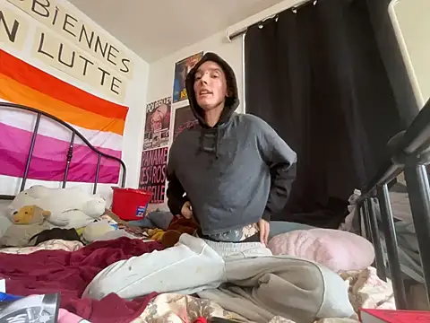 Snapshot of Styxlust chatting on April 1, 2026, 12:39 pm Styxlust online show from April 1, 2026, 12:39 pm