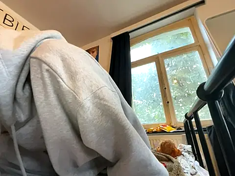 Snapshot of Styxlust chatting on October 14, 2025, 3:23 pm Styxlust online show from October 14, 2025, 3:23 pm