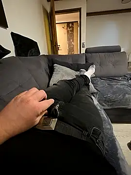 Snapshot of bigdicksklave chatting on February 25, 2026, 8:25 am bigdicksklave online show from February 25, 2026, 8:25 am