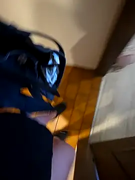 Snapshot of bigdicksklave chatting on February 27, 2026, 10:04 am bigdicksklave online show from February 27, 2026, 10:04 am