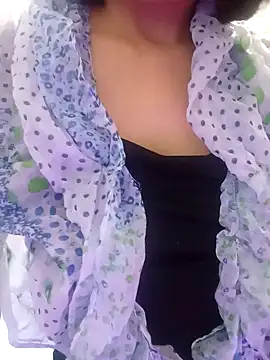 Snapshot of Thaohoa_love chatting on November 4, 2025, 8:34 pm Thaohoa love online show from November 4, 2025, 8:34 pm