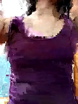 Snapshot of Thaohoa_love chatting on October 13, 2025, 8:32 pm Thaohoa love online show from October 13, 2025, 8:32 pm