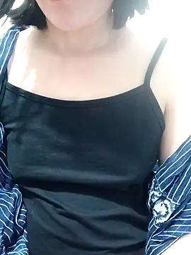 Snapshot of Thaohoa_love chatting on November 7, 2025, 8:46 pm Thaohoa love online show from November 7, 2025, 8:46 pm