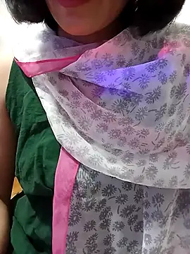 Snapshot of Thaohoa_love chatting on October 24, 2025, 6:40 pm Thaohoa love online show from October 24, 2025, 6:40 pm