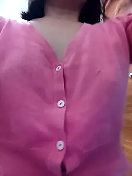 Snapshot of Thaohoa_love chatting on November 18, 2025, 6:55 pm Thaohoa love online show from November 18, 2025, 6:55 pm