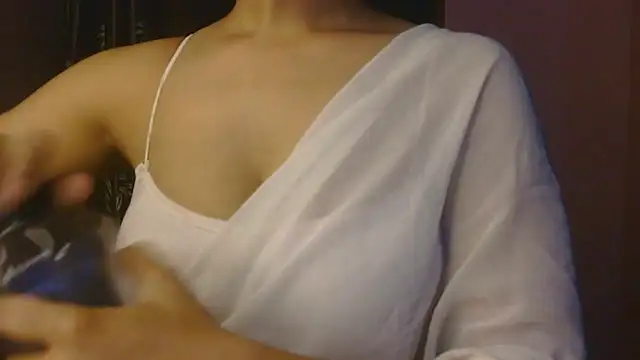 Snapshot of your_cute_girl chatting on May 16, 2026, 5:17 am your cute girl online show from May 16, 2026, 5:17 am