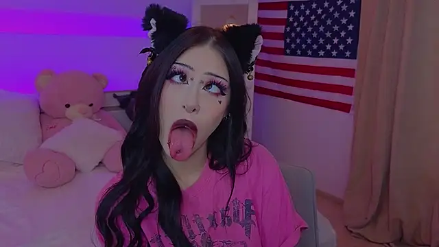 venomeowww   online show from February 5, 2026, 4:08 am