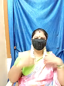 Snapshot of sushma26 chatting on October 3, 2025, 7:04 pm sushma26 online show from October 3, 2025, 7:04 pm