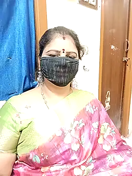 Snapshot of sushma26 chatting on November 10, 2025, 5:07 pm sushma26 online show from November 10, 2025, 5:07 pm