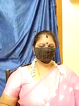 Snapshot of sushma26 chatting on February 17, 2026, 4:37 pm sushma26 online show from February 17, 2026, 4:37 pm