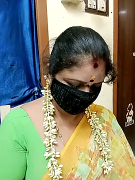 Snapshot of sushma26 chatting on December 19, 2025, 4:53 pm sushma26 online show from December 19, 2025, 4:53 pm