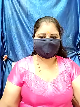 Snapshot of sushma26 chatting on September 21, 2025, 7:35 am sushma26 online show from September 21, 2025, 7:35 am