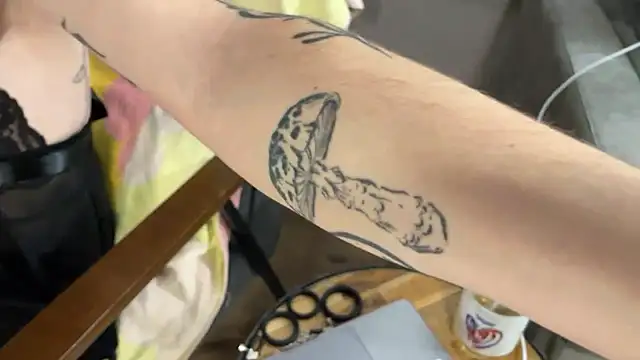 Snapshot of NoaTender chatting on January 9, 2026, 6:48 pm NoaTender online show from January 9, 2026, 6:48 pm