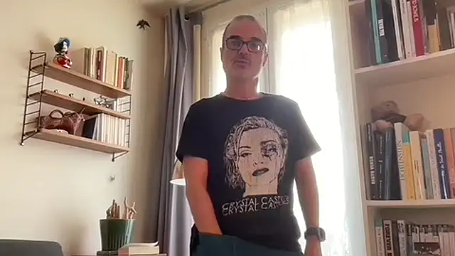 Snapshot of Milkywaymen chatting on October 18, 2025, 12:18 pm Milkywaymen online show from October 18, 2025, 12:18 pm